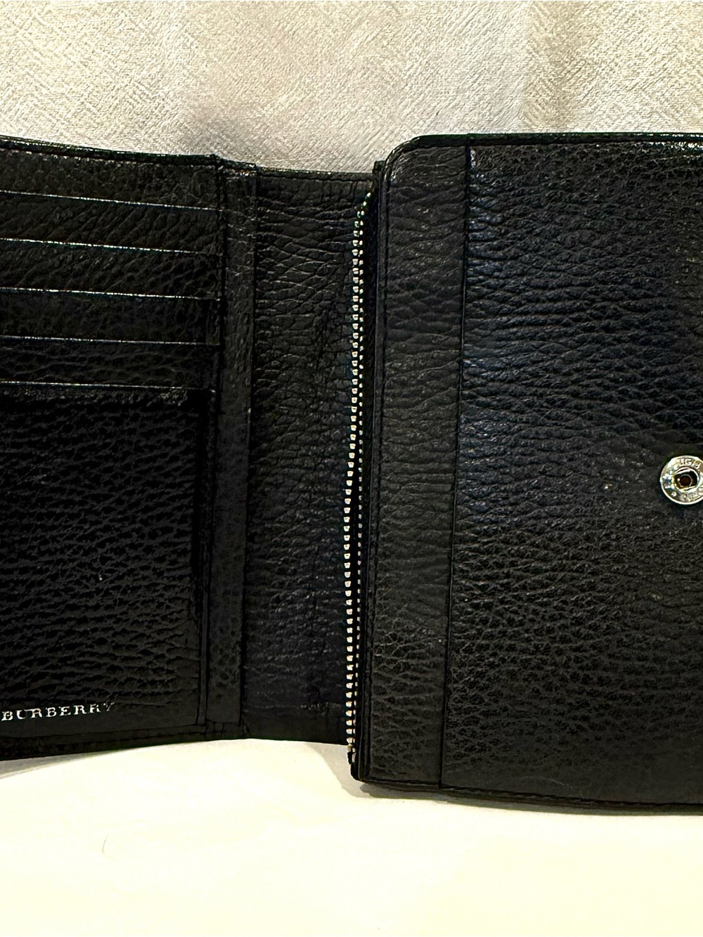 Vintage Burberry Black Pebbled Leather Women’s Wallet - Picture 8 of 13